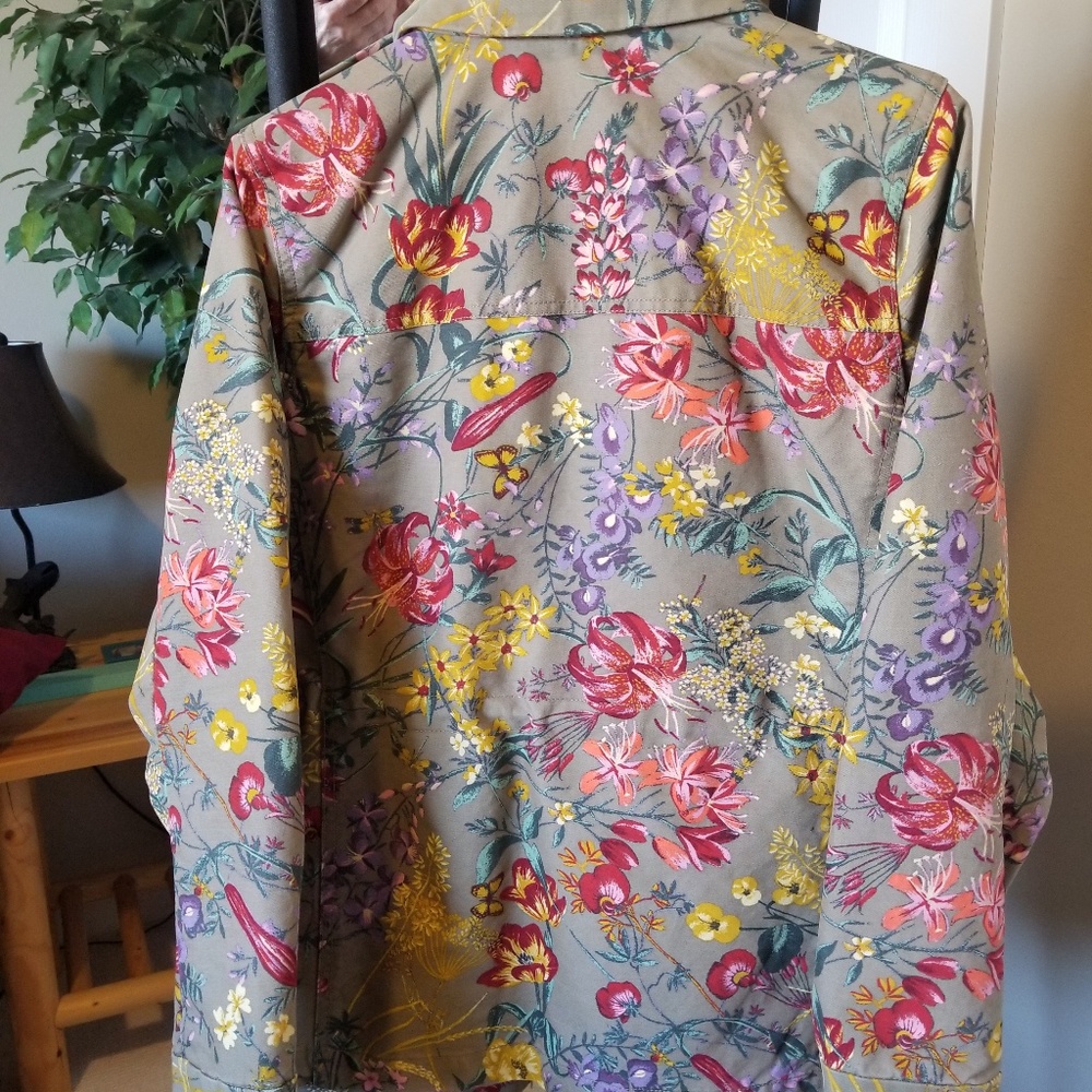 H&M Jacket - Picture 2 of 3